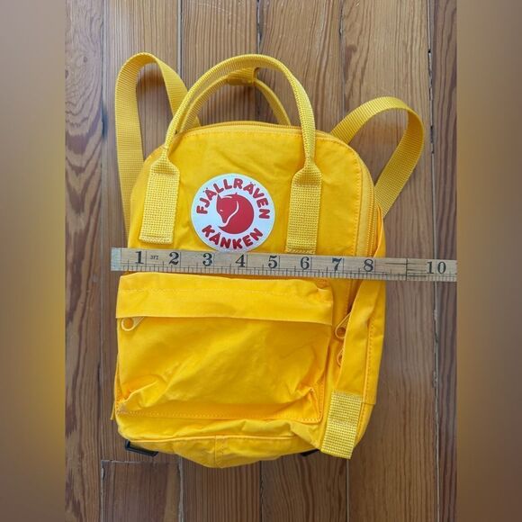 Fjallraven Kanken Backpack - Picture 9 of 10
